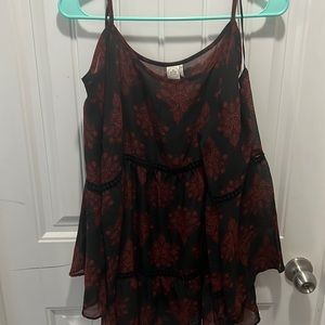Open shoulder long sleeve top